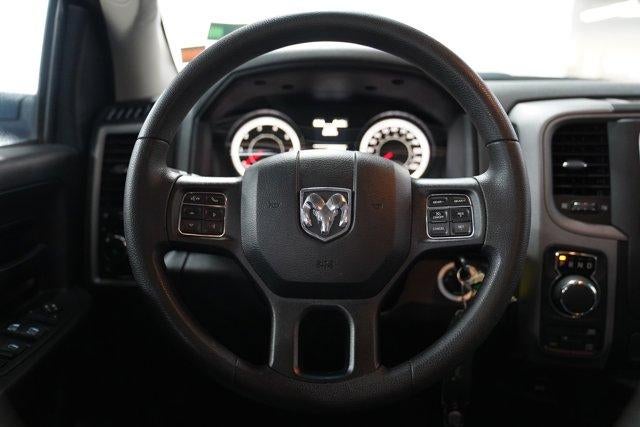 2017 RAM 1500 Express 4x4 Quad Cab 6'4" Box