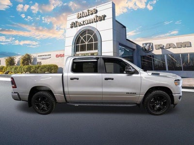 2023 RAM 1500 Big Horn 4x4 Crew Cab 5'7" Box