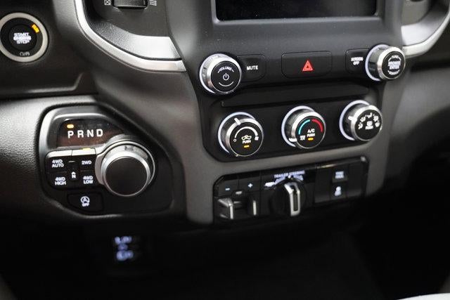 2022 RAM 1500 Big Horn 4x4 Crew Cab 5'7" Box