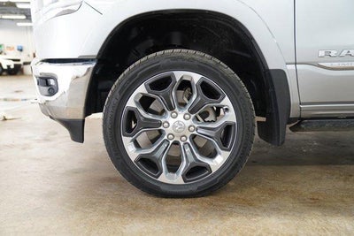 2019 RAM 1500 Limited 4x4 Crew Cab 5'7" Box