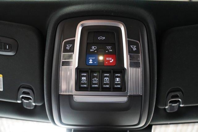 2019 RAM 1500 Limited 4x4 Crew Cab 5'7" Box