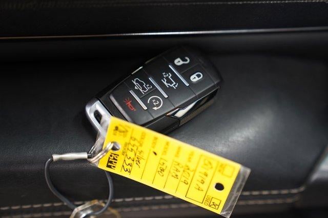 2019 RAM 1500 Limited 4x4 Crew Cab 5'7" Box