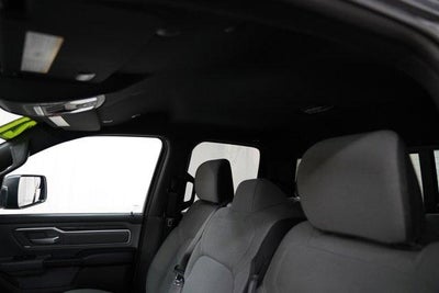 2020 RAM 1500 Laramie 4x4 Crew Cab 5'7" Box