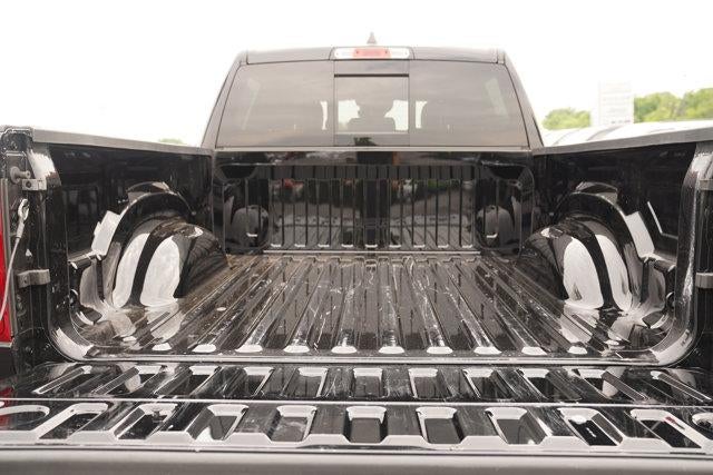 2023 RAM 1500 Laramie 4x4 Crew Cab 5'7" Box
