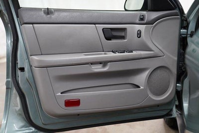 2007 Ford Taurus 4dr Sdn SE