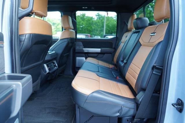 2024 Ford Super Duty F-250 SRW Platinum 4WD Crew Cab 6.75' Box