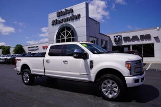 2017 Ford Super Duty F-350 SRW Platinum 4WD Crew Cab 6.75' Box