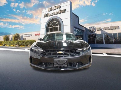 2022 Chevrolet Camaro 2dr Coupe 1LT