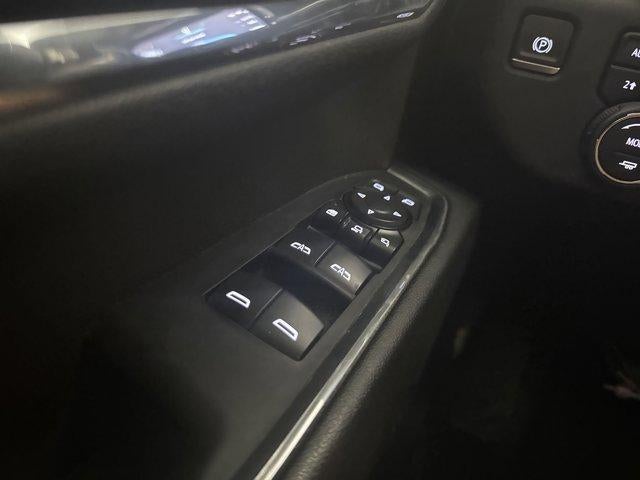 2024 Chevrolet Silverado 3500 HD Crew Cab Long Box 4-Wheel Drive High Country