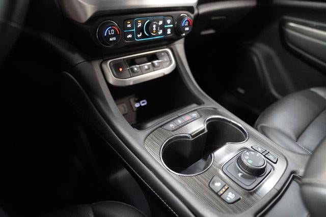 2023 GMC Acadia AWD SLT