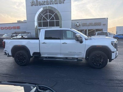 2024 GMC Sierra 2500 HD Crew Cab Standard Box 4-Wheel Drive Denali