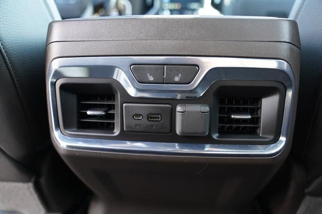 2020 GMC Sierra 3500HD Crew Cab Long Box 4-Wheel Drive Denali