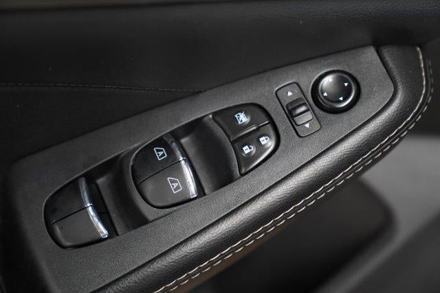 2023 Nissan Maxima SV CVT