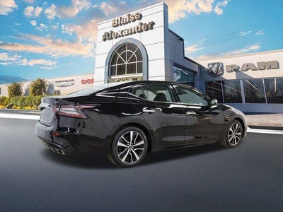 2023 Nissan Maxima SV CVT