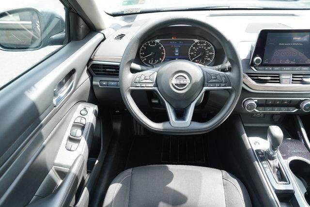 2024 Nissan Altima 2.5 SV Sedan