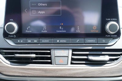 2024 Nissan Altima 2.5 SV Sedan