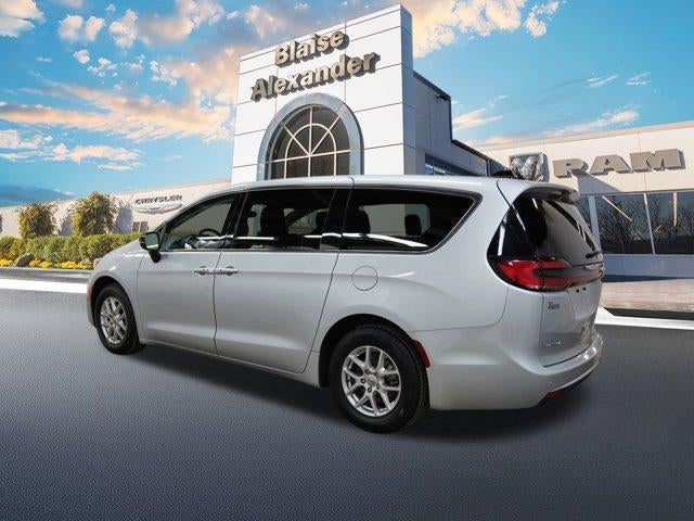 2024 Chrysler Pacifica Touring L FWD