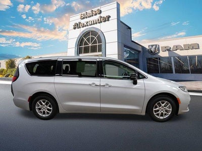 2024 Chrysler Pacifica Touring L FWD