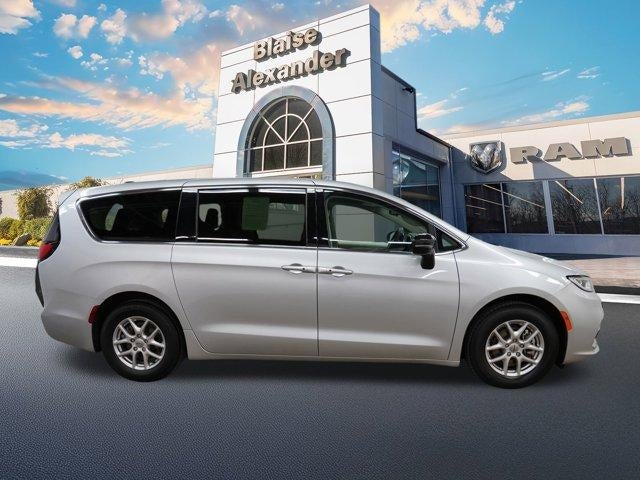 2024 Chrysler Pacifica Touring L FWD