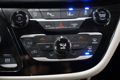 2024 Chrysler Pacifica Touring L FWD