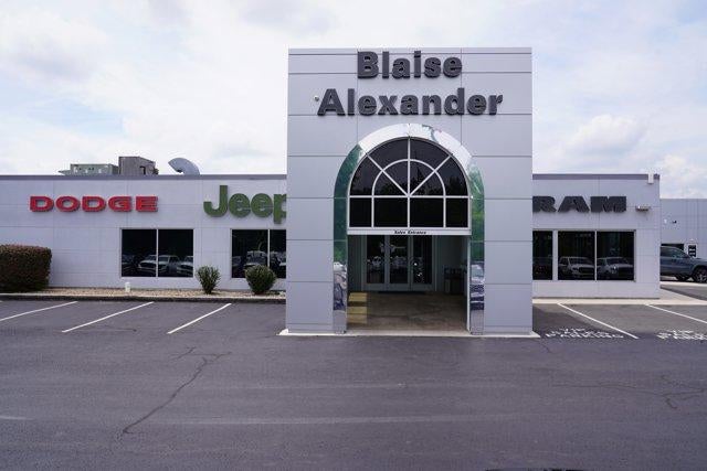 2026 Chrysler Pacifica Select FWD