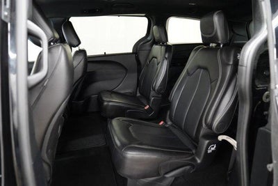 2025 Chrysler Pacifica Select FWD