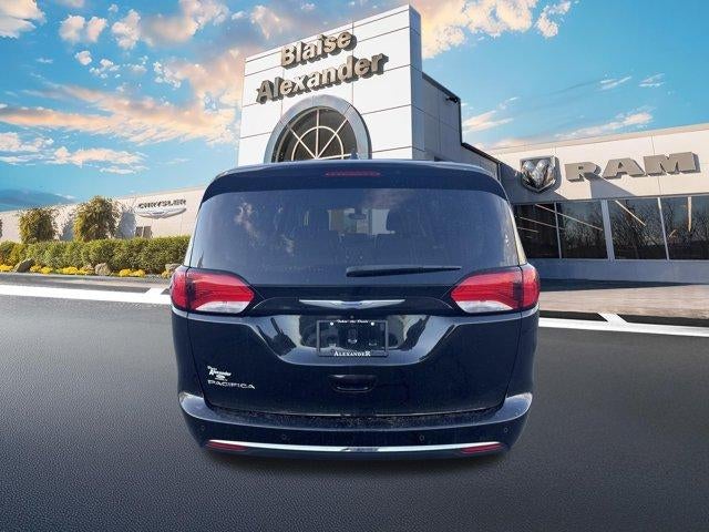 2018 Chrysler Pacifica Touring L FWD