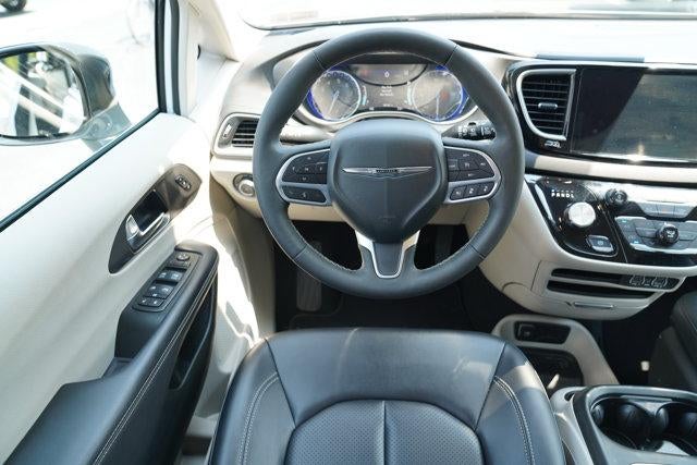 2024 Chrysler Pacifica Touring L FWD