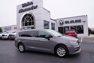 2025 Chrysler Pacifica Select FWD