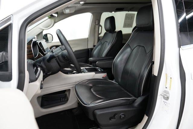 2024 Chrysler Pacifica Limited FWD