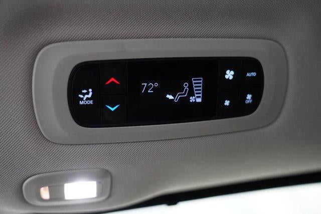 2024 Chrysler Pacifica Limited FWD