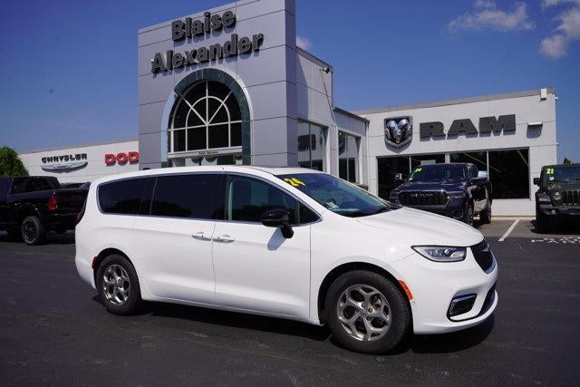 2024 Chrysler Pacifica Limited FWD