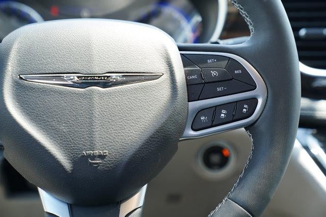 2024 Chrysler Pacifica Limited FWD