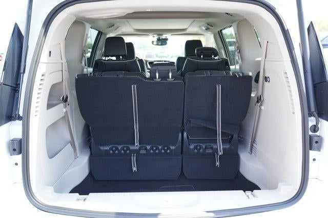 2024 Chrysler Pacifica Limited FWD