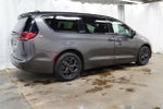 2023 Chrysler Pacifica Hybrid Touring L FWD