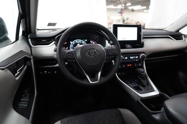2025 Toyota RAV4 XLE AWD (Natl)