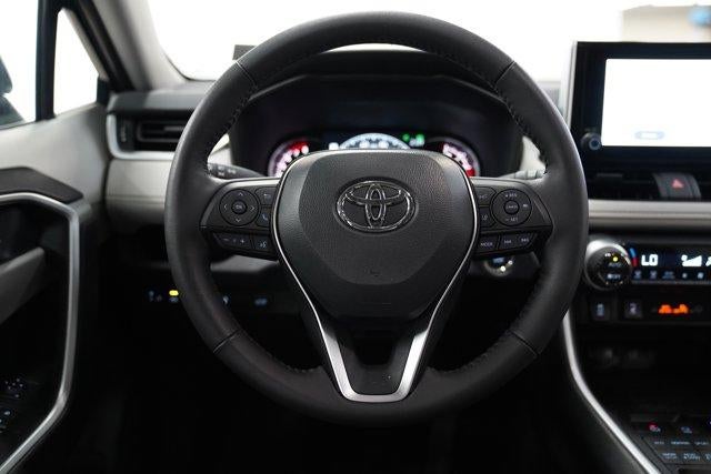 2025 Toyota RAV4 XLE AWD (Natl)