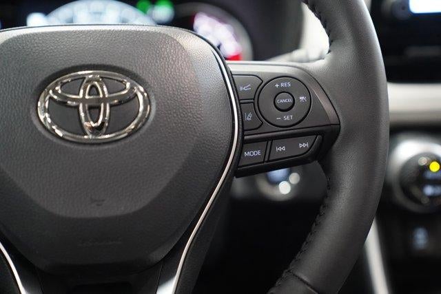 2025 Toyota RAV4 XLE AWD (Natl)