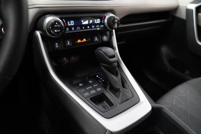 2025 Toyota RAV4 XLE AWD (Natl)
