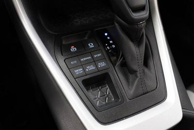 2025 Toyota RAV4 XLE AWD (Natl)