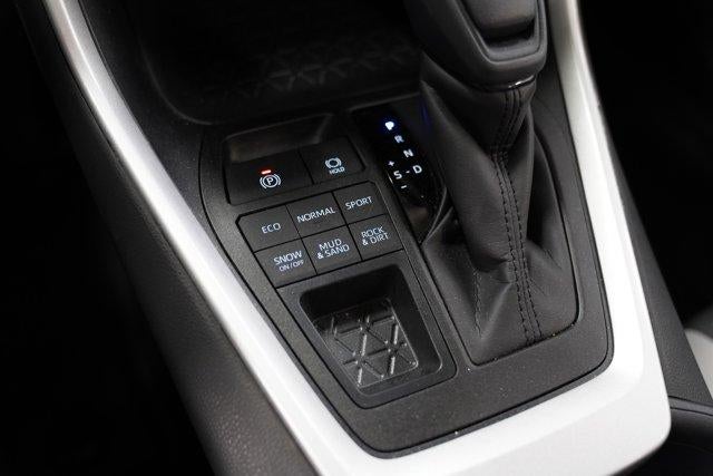 2025 Toyota RAV4 XLE AWD (Natl)