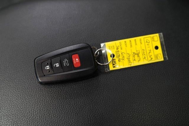 2025 Toyota RAV4 XLE AWD (Natl)