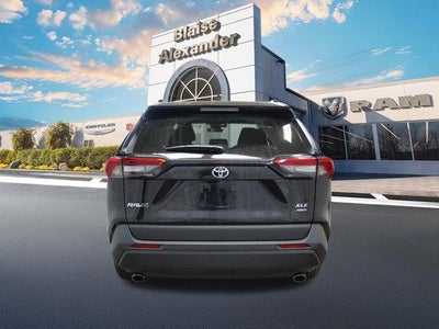 2025 Toyota RAV4 XLE AWD (Natl)