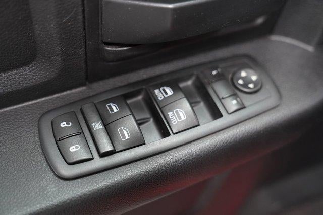 2016 RAM 2500 4WD Crew Cab 8 Ft Box Tradesman