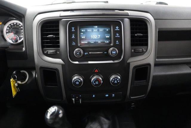 2016 RAM 2500 4WD Crew Cab 8 Ft Box Tradesman