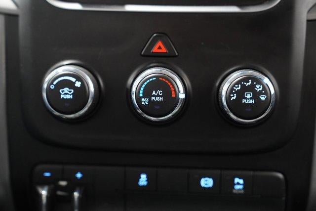 2016 RAM 2500 4WD Crew Cab 8 Ft Box Tradesman