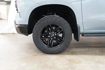 2024 Chevrolet Silverado 1500 Crew Cab Short Box 4-Wheel Drive Custom Trail Boss