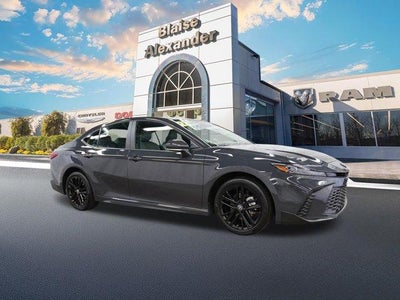 2026 Toyota Camry SE AWD (Natl)