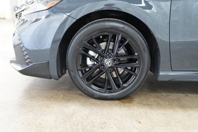 2026 Toyota Camry SE AWD (Natl)