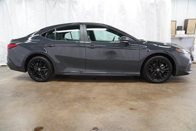 2026 Toyota Camry SE AWD (Natl)